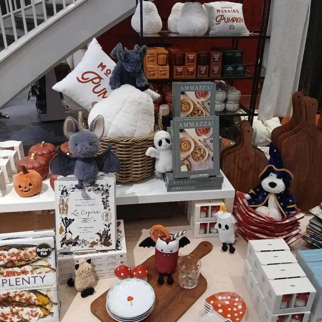 A real scene at Indigo Toronto Eaton Centre in Toronto