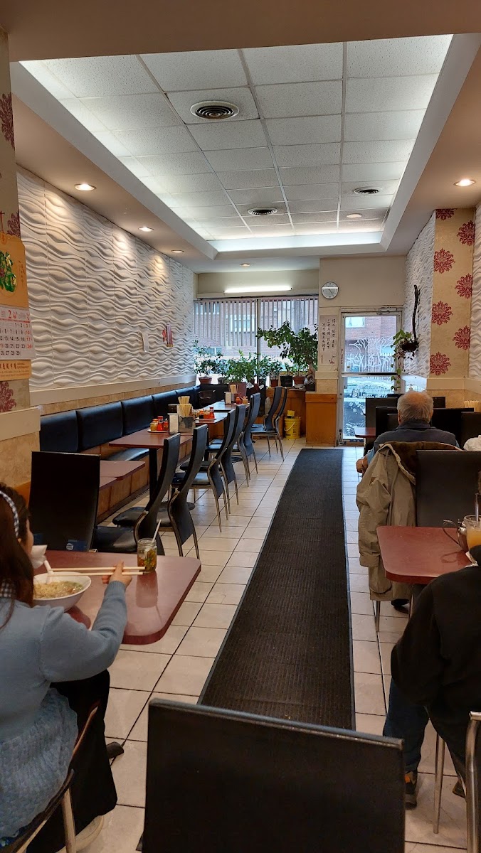 Google Maps photograph of Kim Vietnamese Restaurant in Toronto