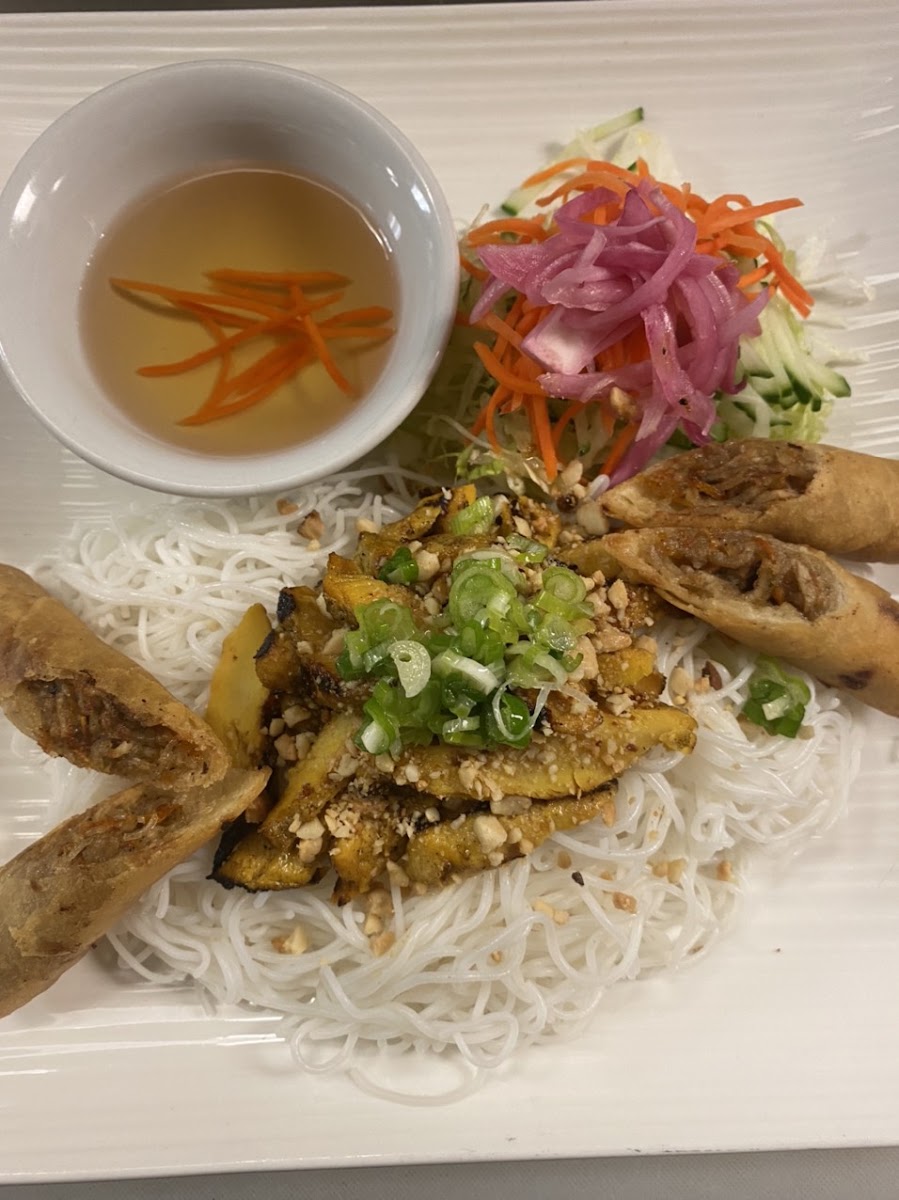 Google Maps photograph of Kim Vietnamese Restaurant in Toronto