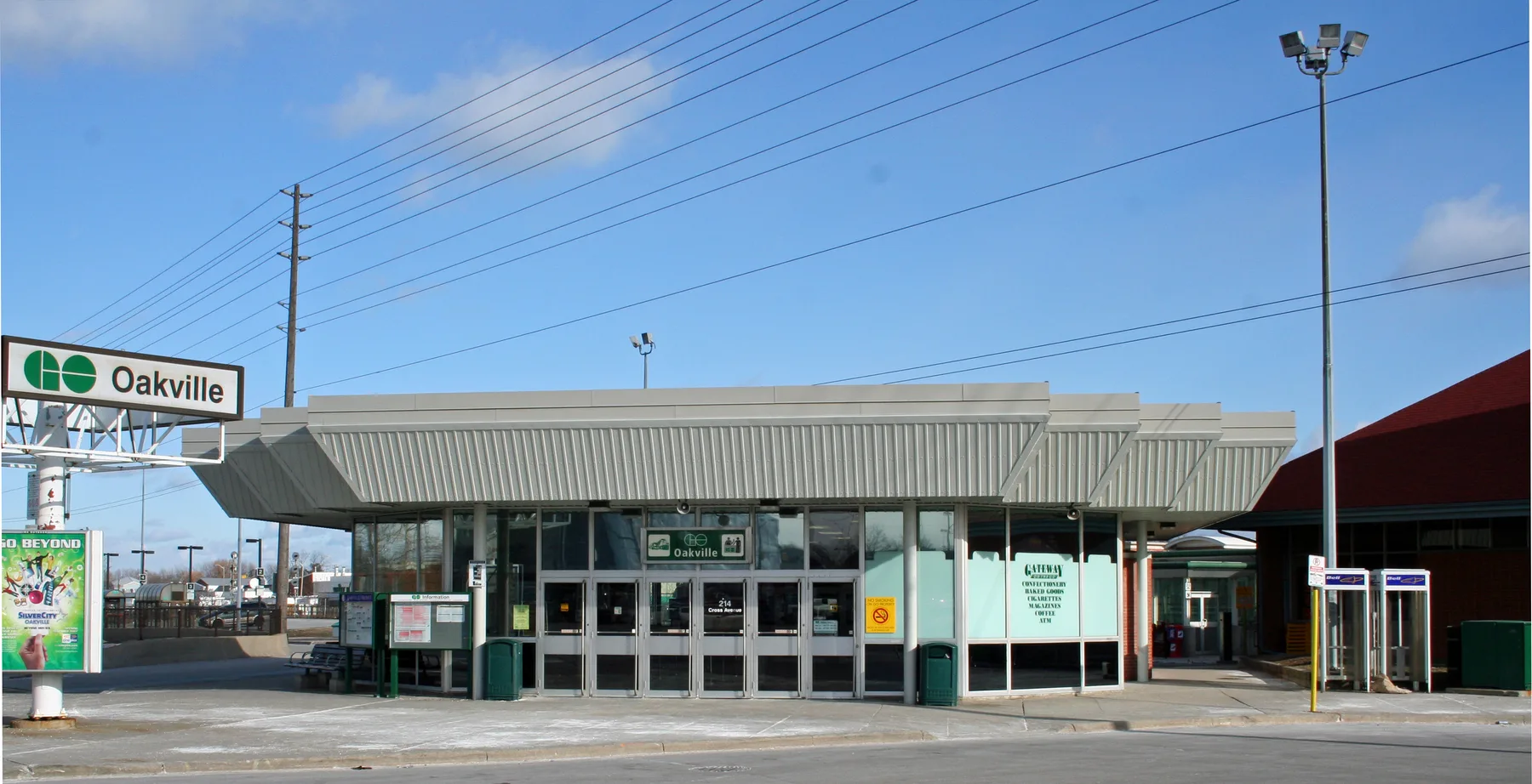The entrance to Oakville GO Station
