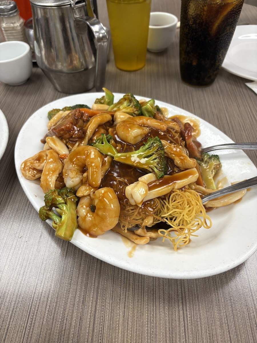 Google Maps photograph of Swatow Restaurant in Toronto