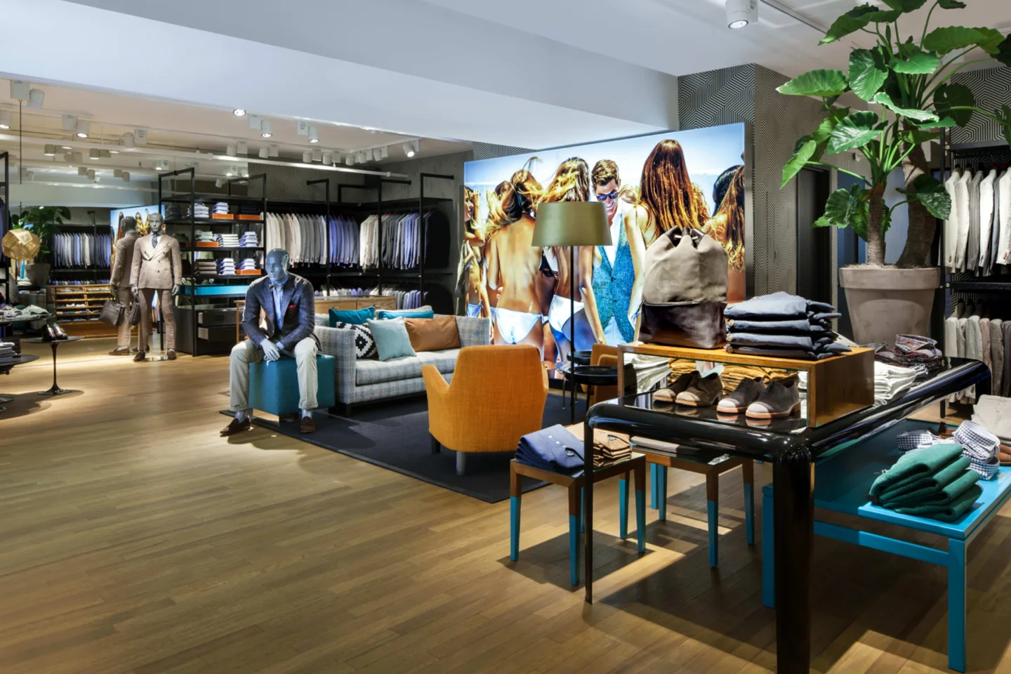 Suitsupply store in Yorkville