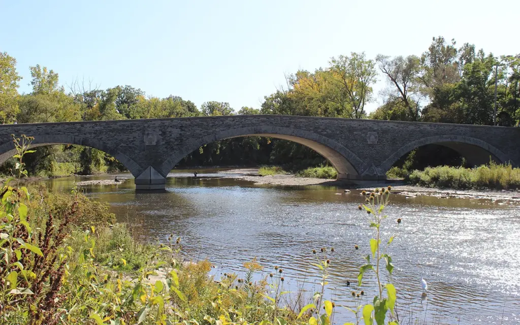 Bridge and river at Etienne Brulé Park