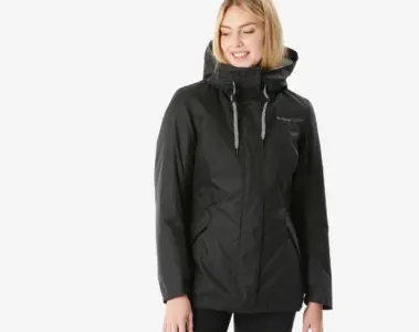 Woman wearing the black NH 500 winter jacket