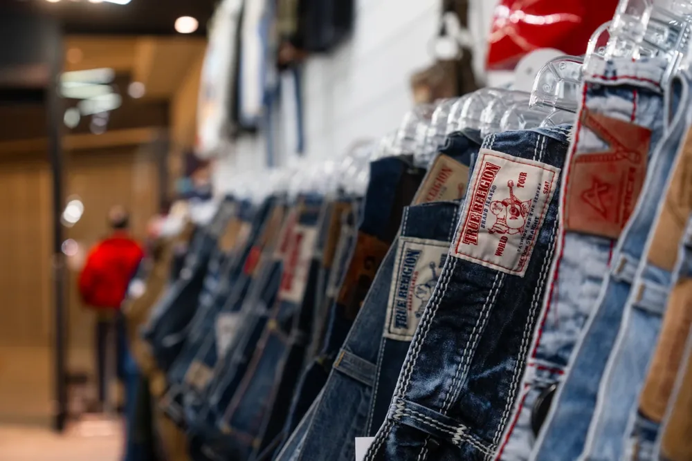 Rows of jeans at Era Vintage