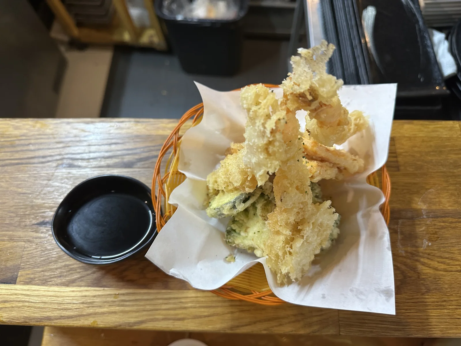Assorted Tempura Appetizer (8pcs)