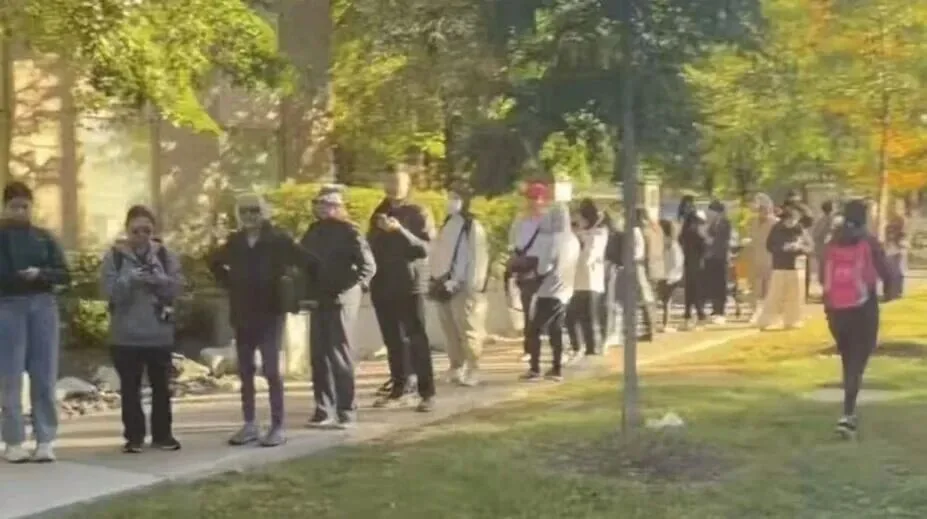 Shoppers lining up outdoors for the new North York T&T opening