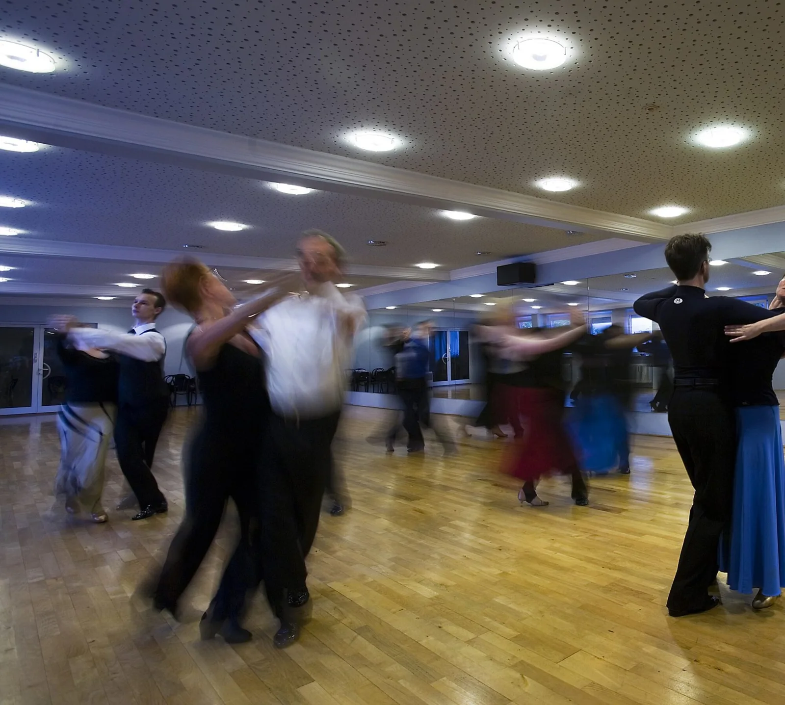 People taking a partner-dance class in Toronto Dance Spot photography